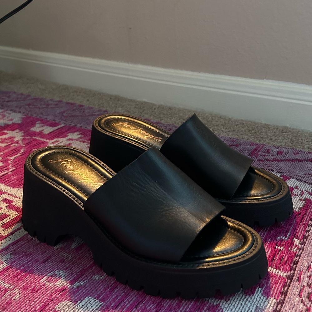 Free People Winona wedge sandals black